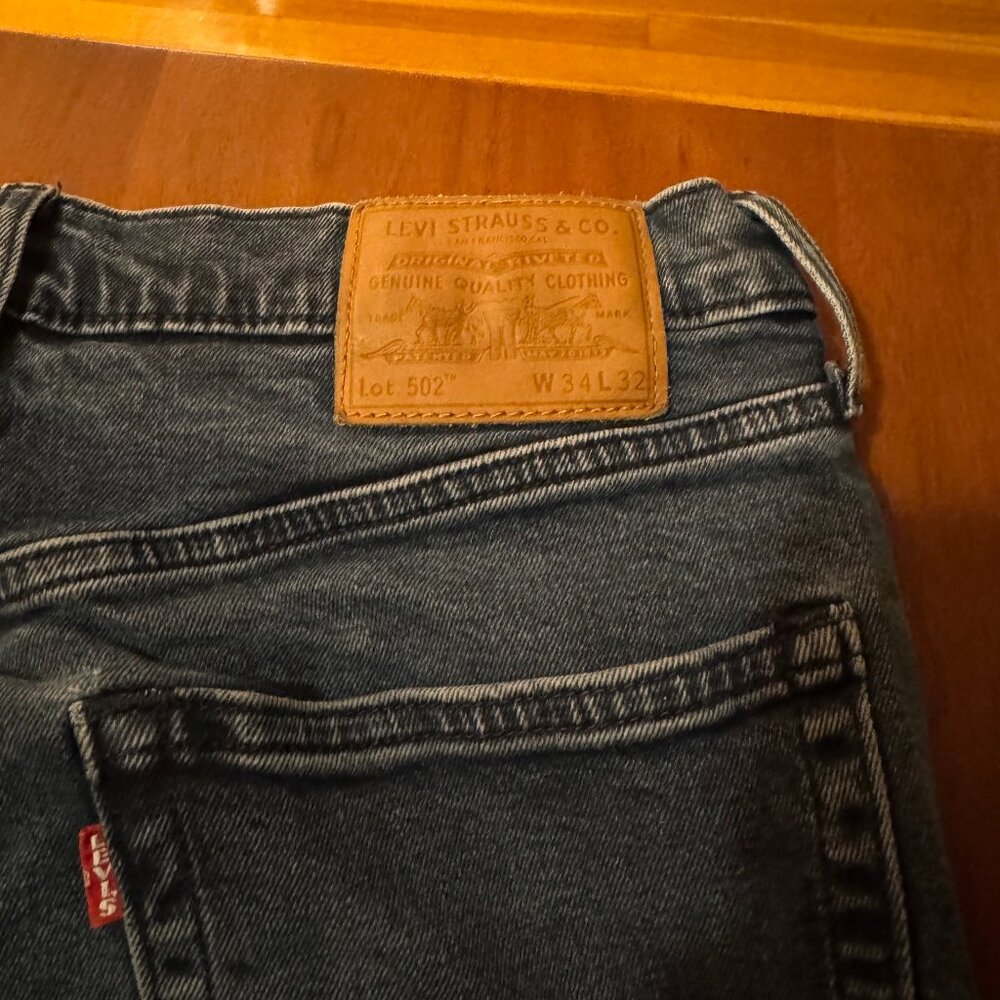 Levi's 502 Premium Tapered Fit Jeans (Size 34 W x 32 L, Color Grey)